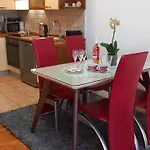 Apartment Harmony - Pleasant And Comfortable Place With A Balcony And A Secured Garage Split