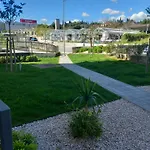 Harmony - Balcony And Free Secure Garage Apartamento *