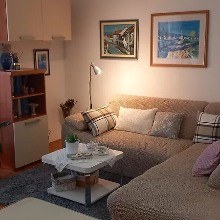 Harmony - Pleasant And Comfortable Place With A Balcony And A Secured Garage Apartment *