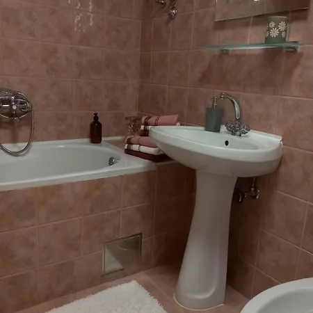 Harmony - Pleasant And Comfortable Place With A Balcony And A Secured Garage Apartment *