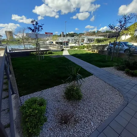 Harmony - Balcony And Free Secure Garage Appartement *