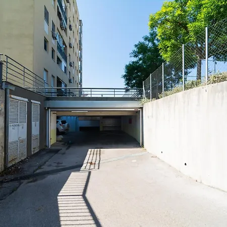Harmony - Balcony And Free Secure Garage Appartement Split