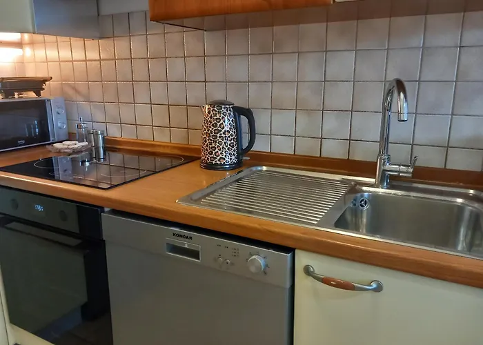 Harmony - Pleasant And Comfortable Place With A Balcony And A Secured Garage Apartment Split