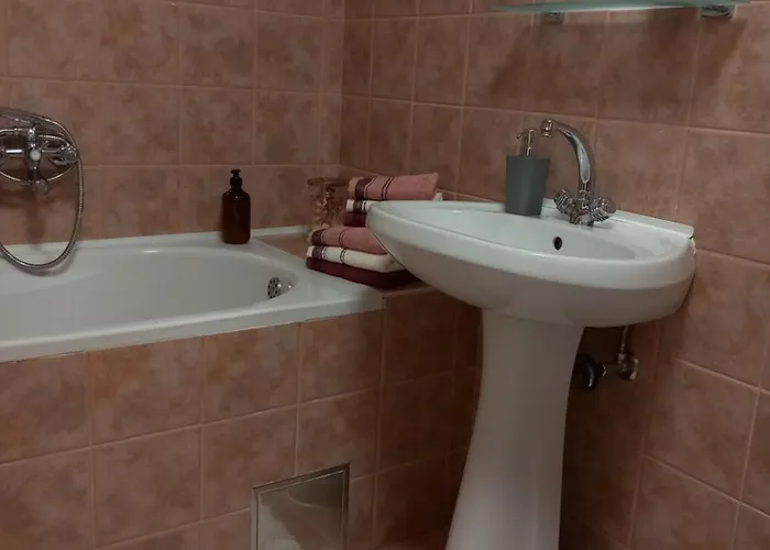 Harmony - Pleasant And Comfortable Place With A Balcony And A Secured Garage Apartment *