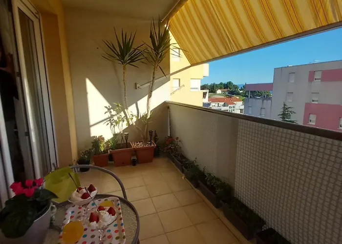 Apartment Harmony - Pleasant And Comfortable Place With A Balcony And A Secured Garage